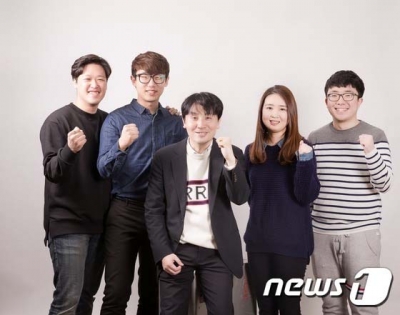 NEWS1 : UNIST 박장웅 교수팀, 능동구동형 투명 압력센서 개발